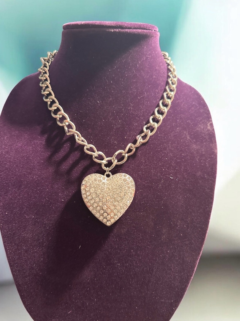 Heart Pendant Chunky Chain Necklace - Silver Crystal Heart
813
